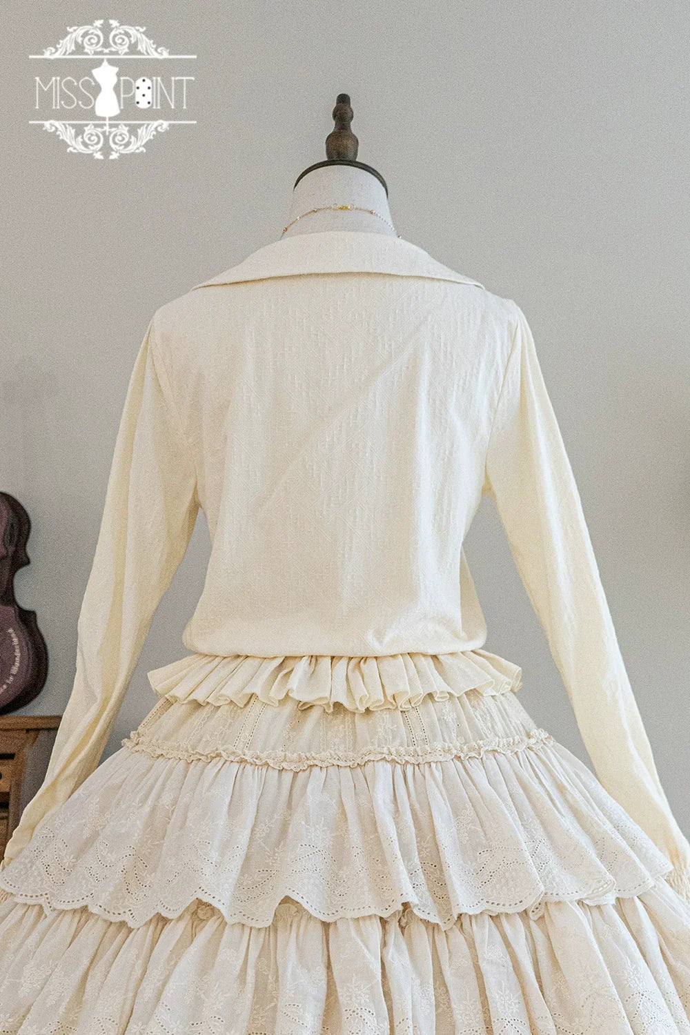 Miss Point - Chubby Fox in the Forest - Sweet Lolita Shirt Embroidered Collar Customized Blouse