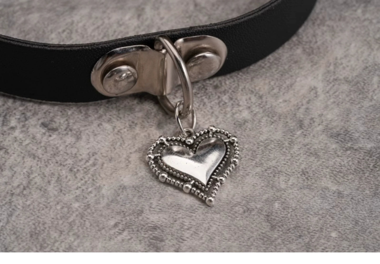 Strange Sugar - Gothic Lolita Choker Faux Leather Heart Pendant Necklace