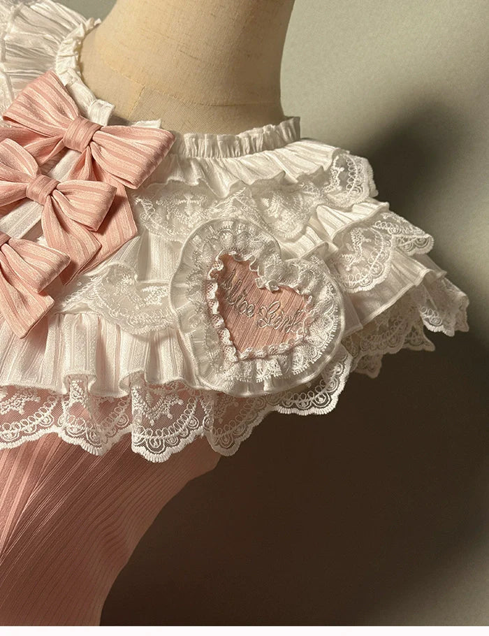 Alice Girl - Arrogant Miss - Heart-Shaped Lolita Brooch with Lace and Embroidery