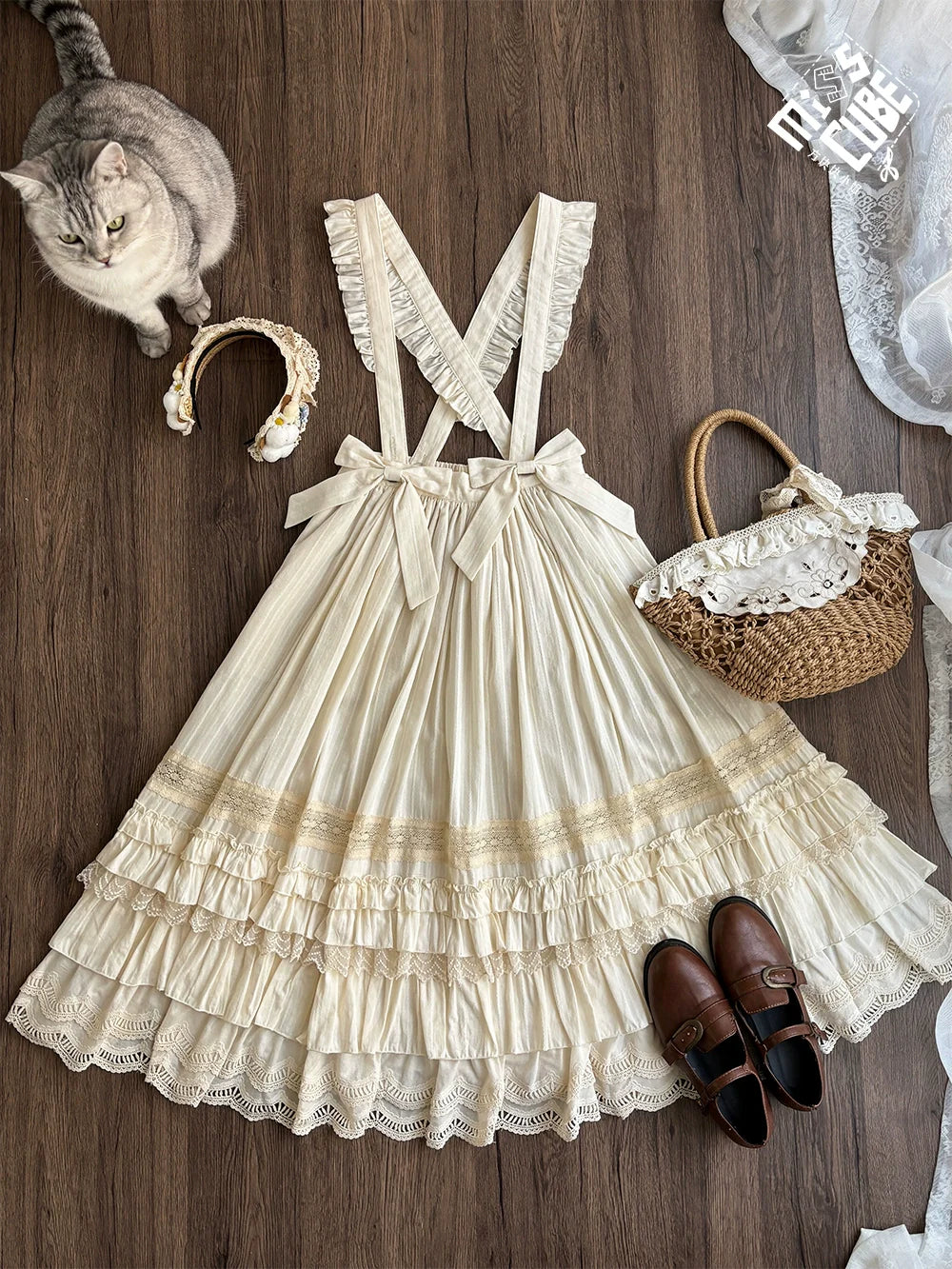 Miss Cube - Cool Sheep Whisper - Kawaii Retro Lolita SK with Detachable Suspenders