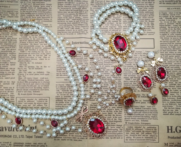 Rose of Sharon - Classic Lolita Pearl Bracelet with Ring