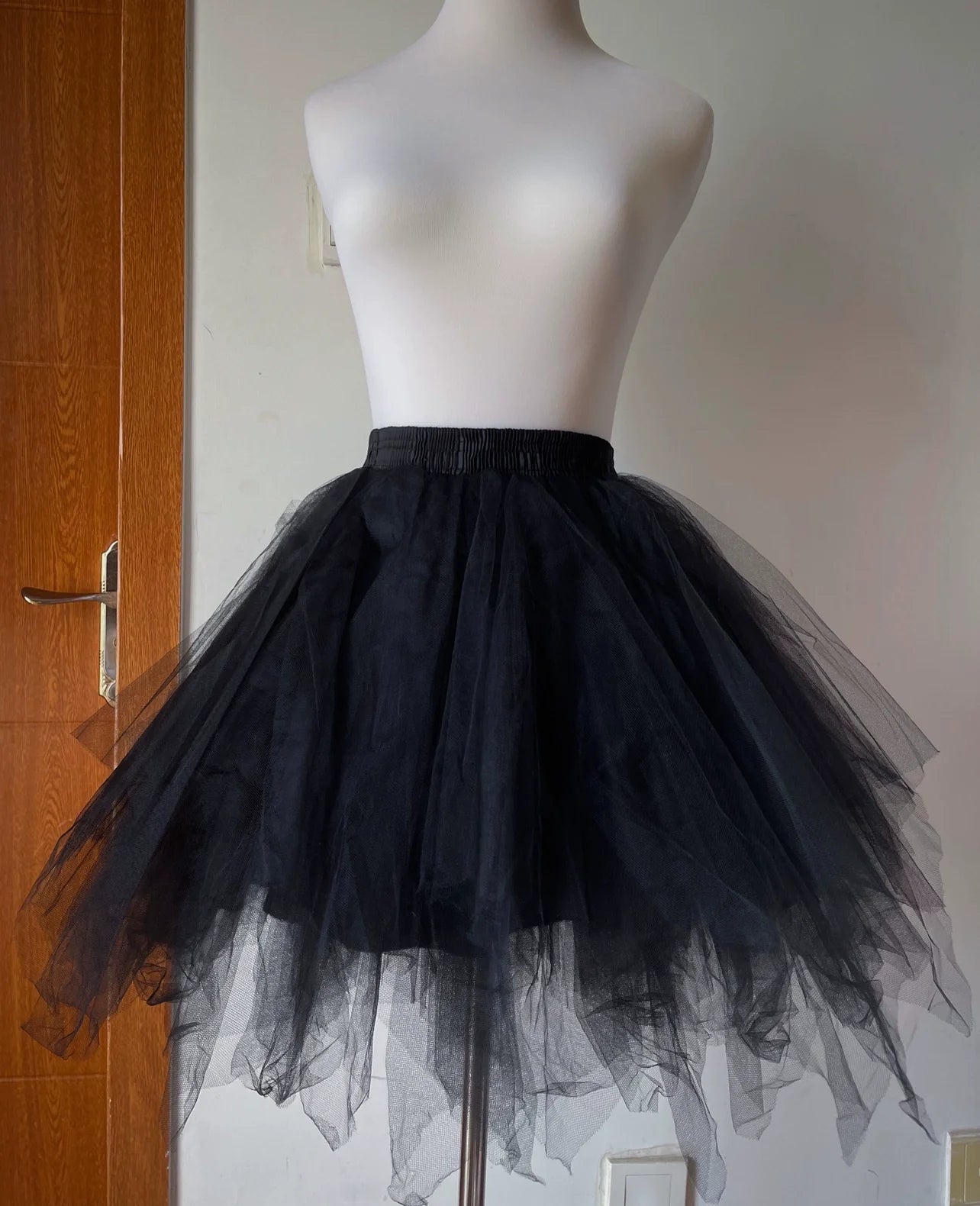 Kiko Lolita - Black Lolita Petticoat With Asymmetrical V-hem