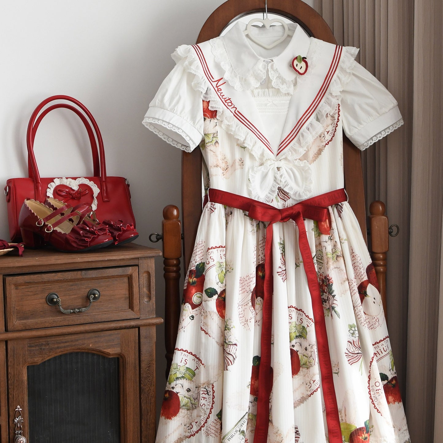 MIST - Lily - Cotton Retro Lolita Blouse with Lace Ruffles and Short Sleeve