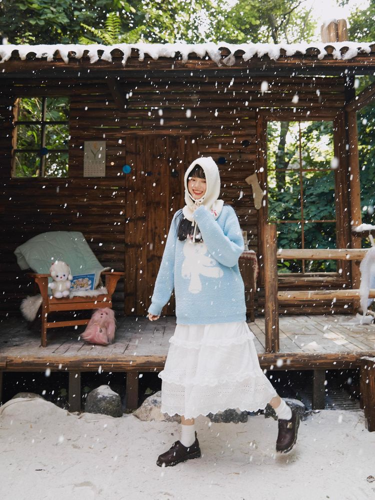 Bear pullover loose sweater【s0000005363】