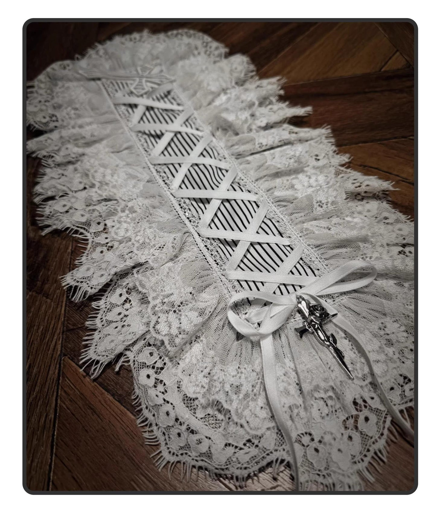 Susin Lolita - Striped Cross - Gothic Coordinated Lolita Set, Adjustable Blouse & Skirt