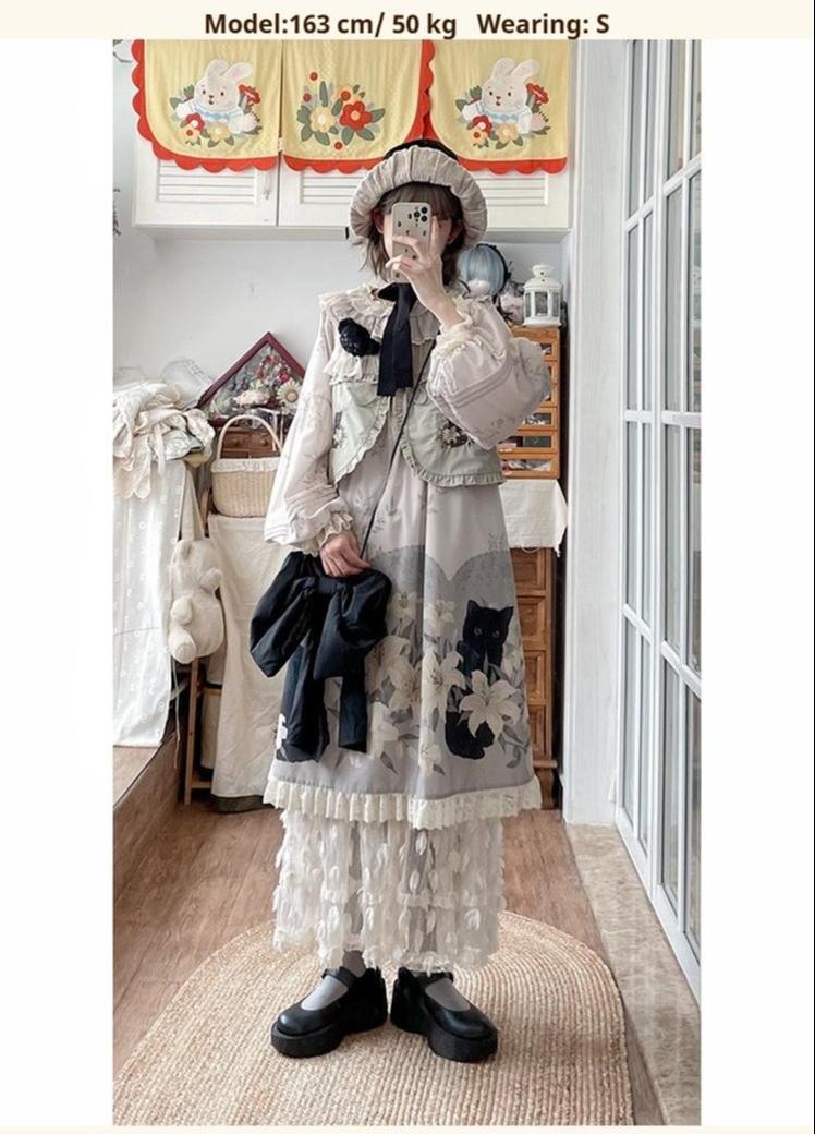 Akiyama Future Studio - Black Cat and Lily - Loose Kawaii Lolita OP Dress with Vest and Hat