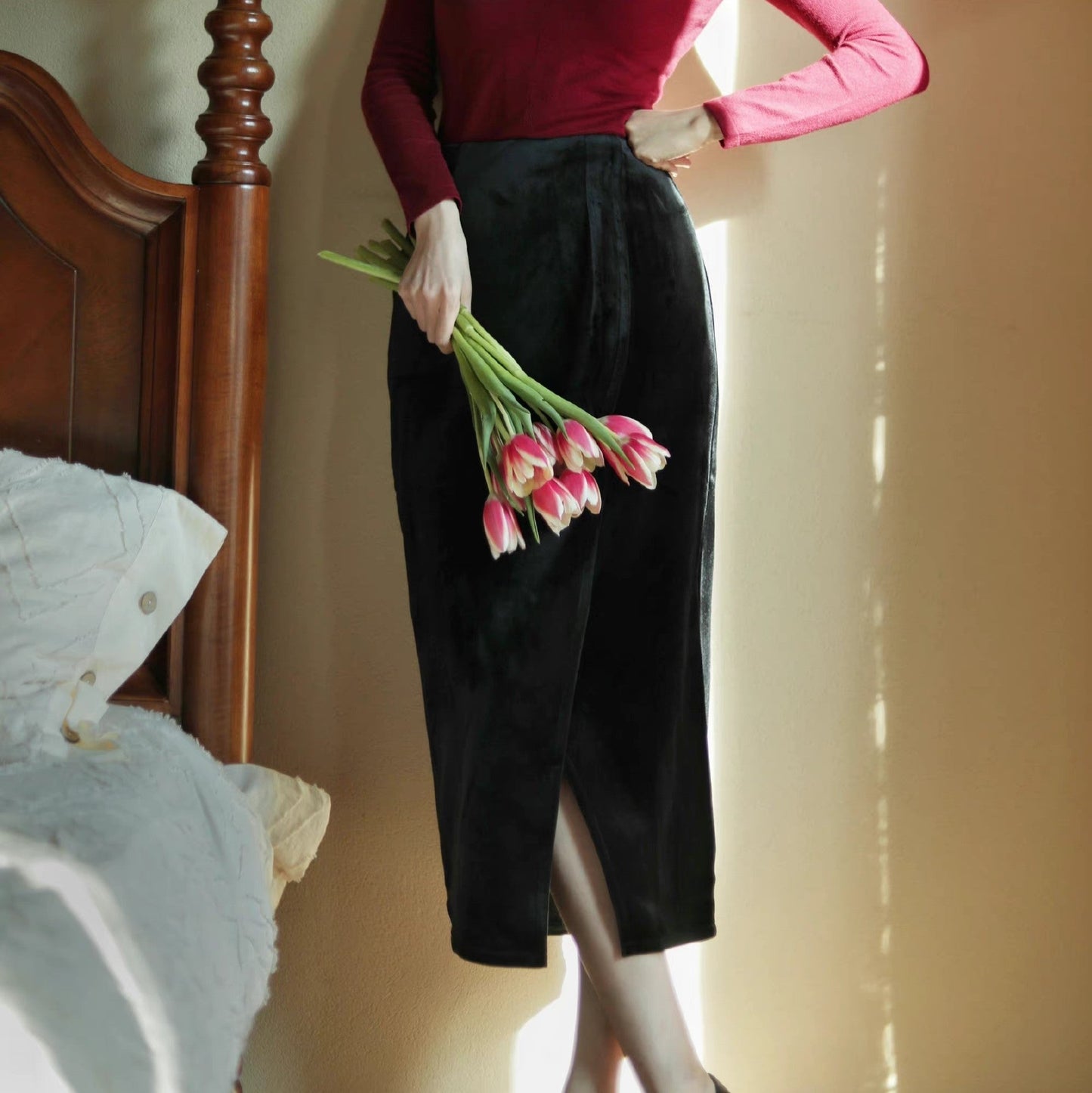 Dame Velvet Pencil Skirt