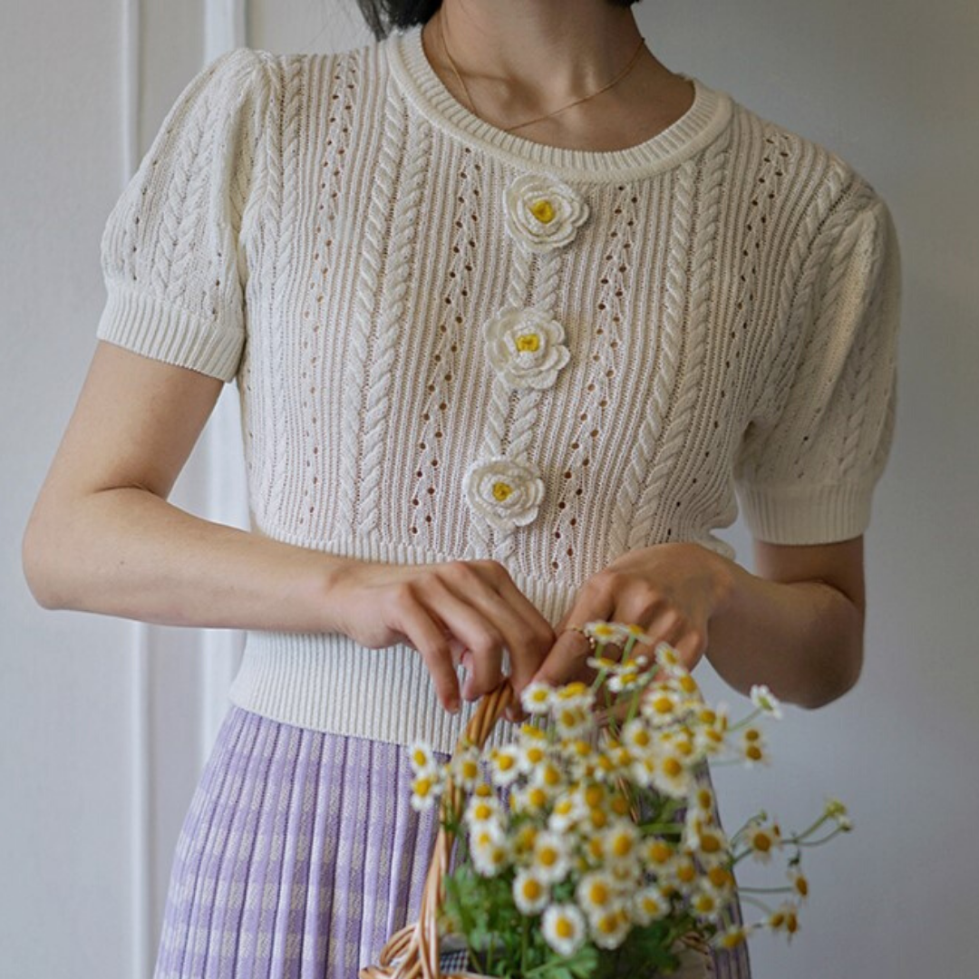 Chrysanthemum flower knit blouse