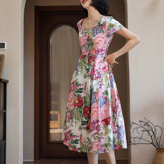 Baby pink and rosy floral pattern vintage dress