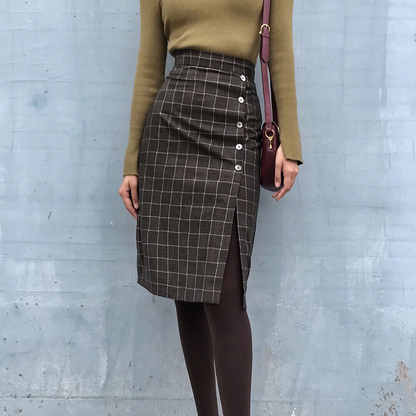 classical plaid skirt