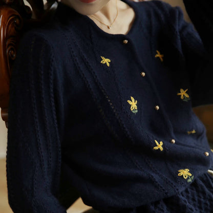 Dark blue floral embroidery knit cardigan