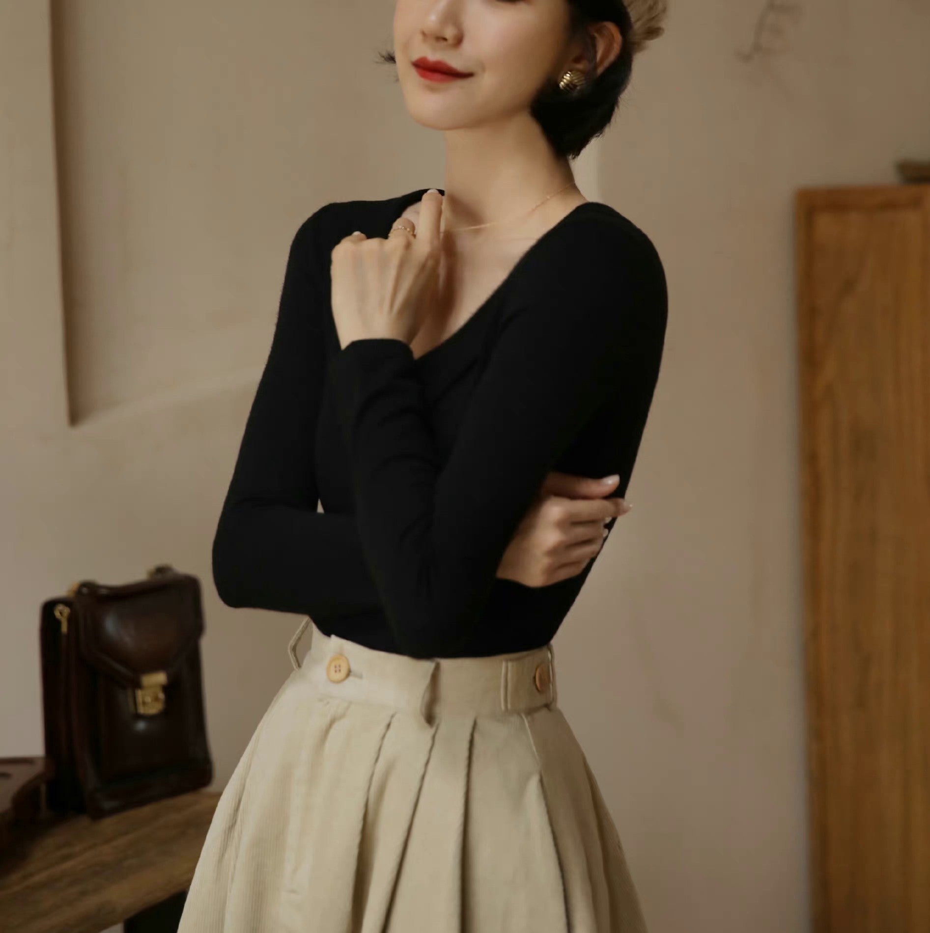 Lady's elegant slim knit