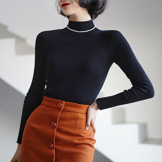 Lady's turtleneck knit