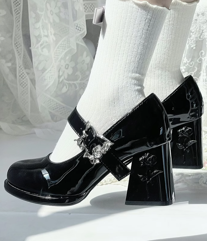 Dreamland - Wanxiang Cycle - Elegant Lolita Heel Shoes with Embossed Rose