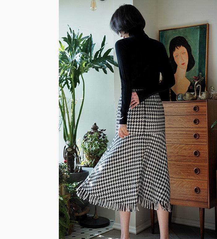 Houndstooth fishtail skirt