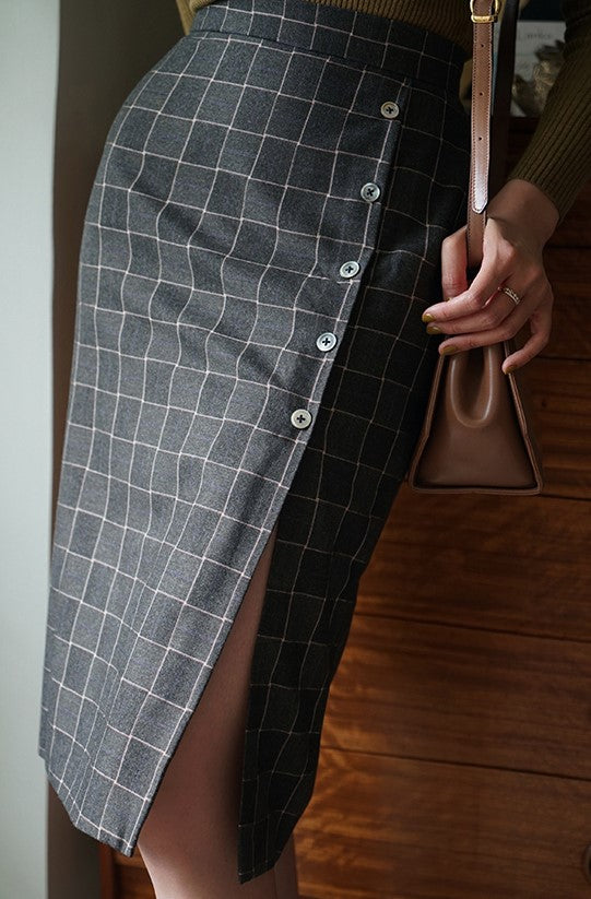 classical plaid skirt