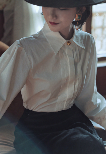 Lady White Classical Blouse