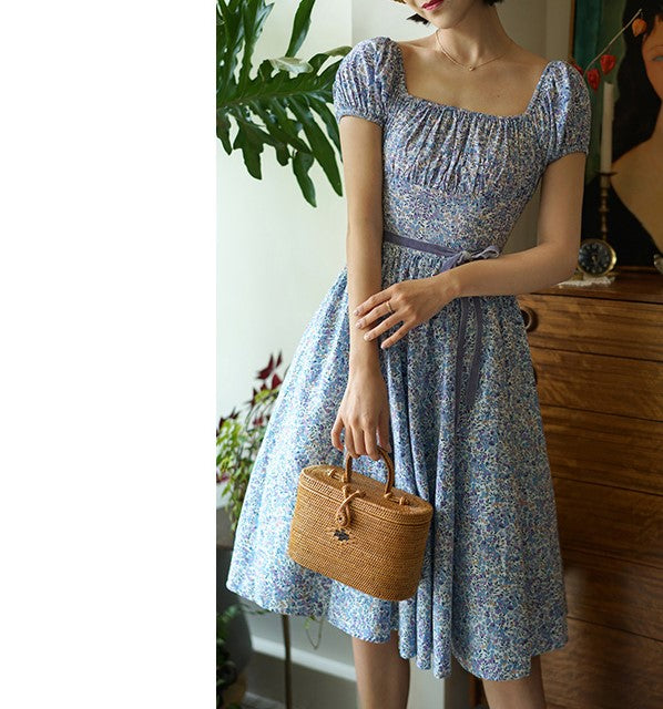 Floral vintage dress for lakeside vacation