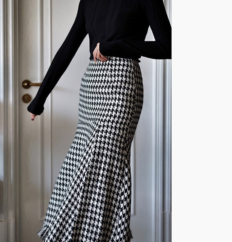 Houndstooth fishtail skirt