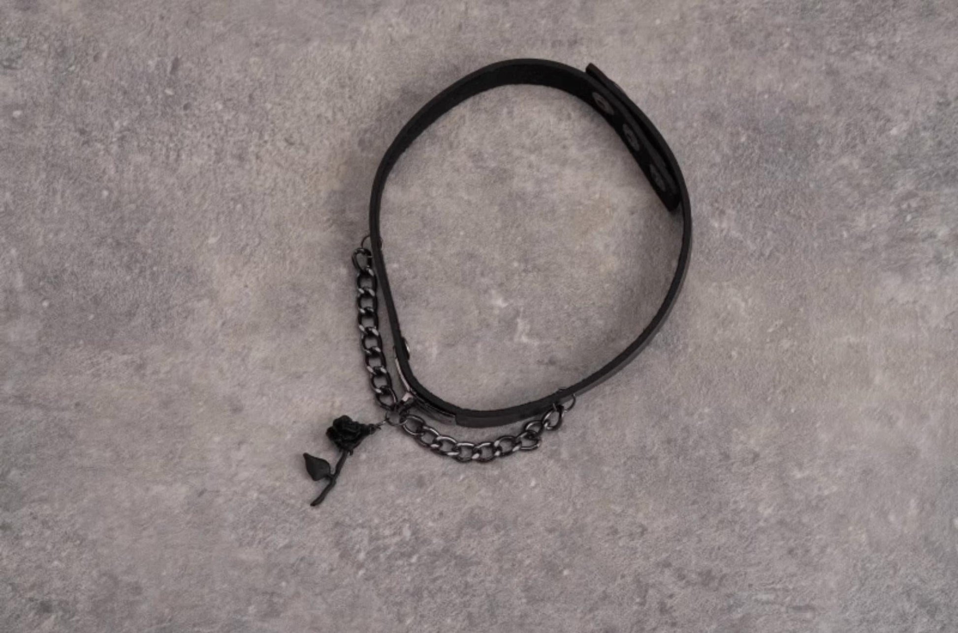 Strange Sugar - Gothic Lolita Choker Faux Leather Rose Pendant Necklace