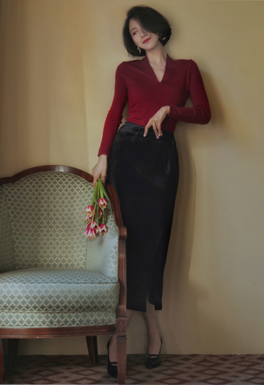 Dame Velvet Pencil Skirt