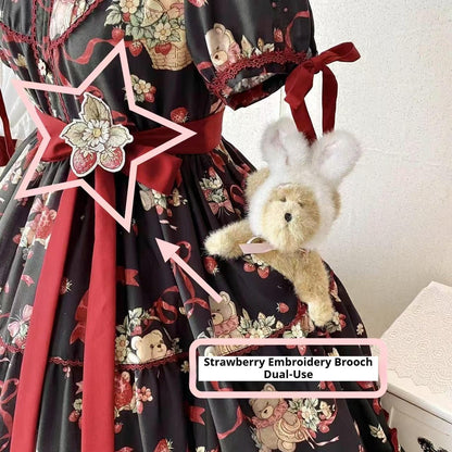 Qianmu - The Bear's Strawberry Field - Daily Lolita OP Dress With Petal Collar & Bear Strawberry Print