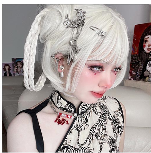 Pippi Palace - Elegant Off-White Short Lolita Wig