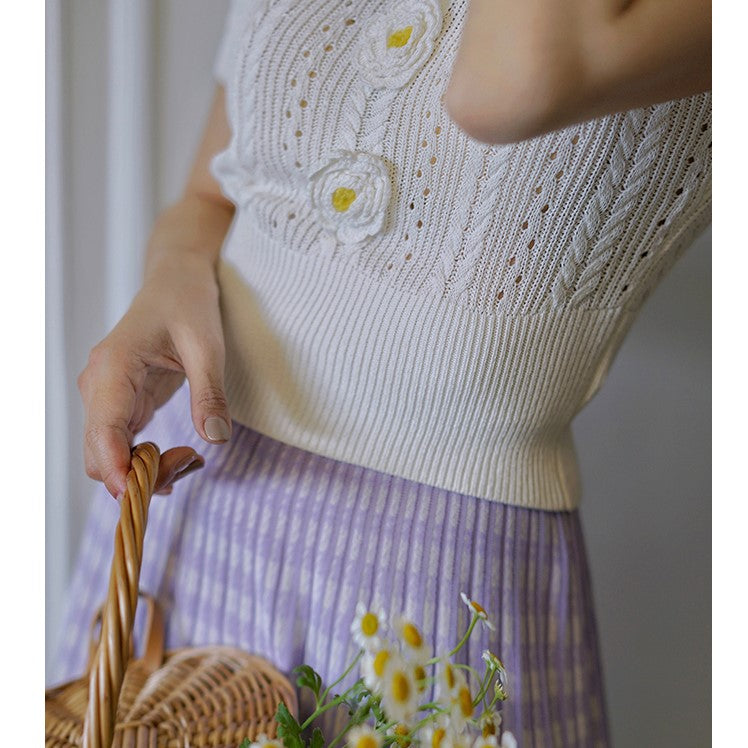 Chrysanthemum flower knit blouse