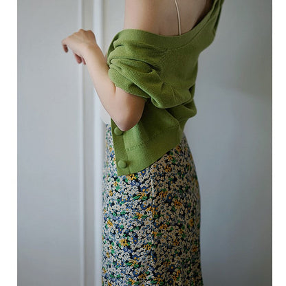 Vintage skirt dripping with flower drops