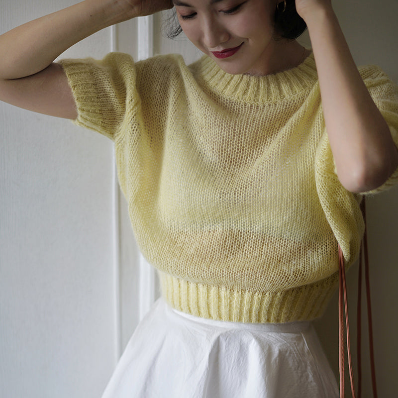 Colorful knit of macaron color