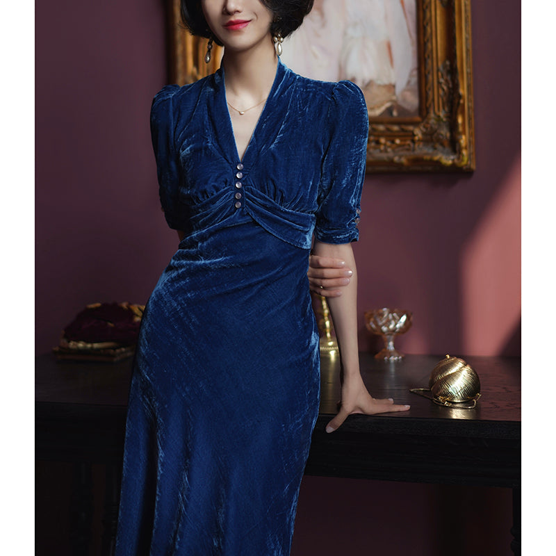 blue lady velvet dress