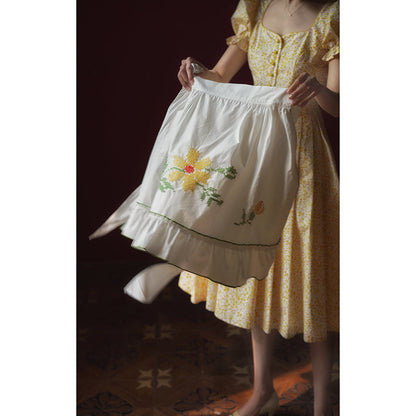 Yellow flower retro dress and embroidered apron