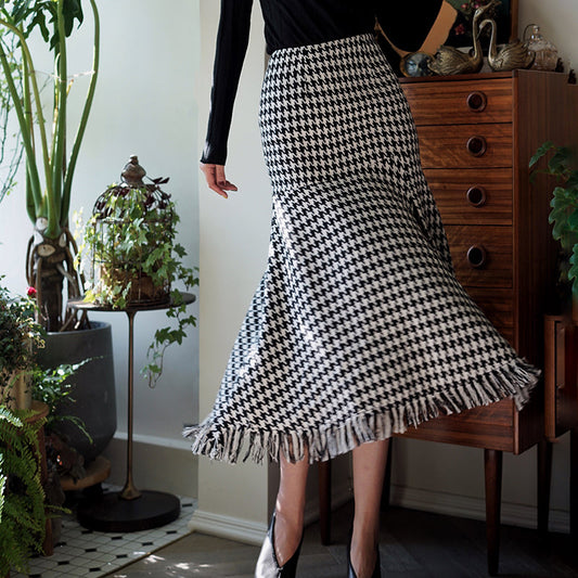 Houndstooth fishtail skirt