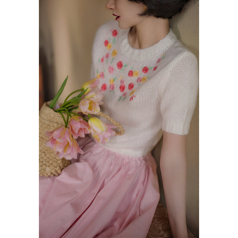 Blooming embroidery slim knit