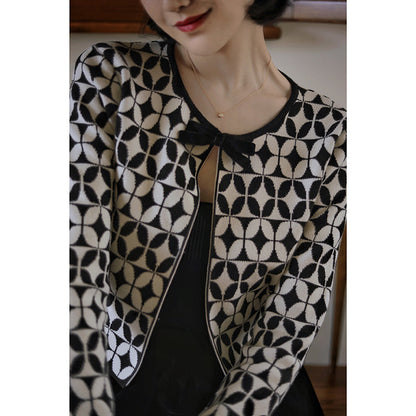 Geometric pattern classical cardigan