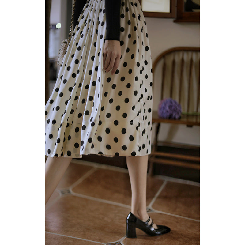 Polka Dot Pattern Umbrella Skirt of White Lady