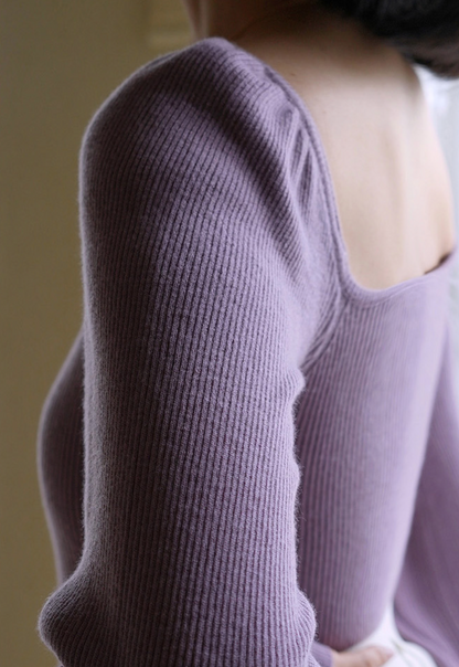 Lady's Bishop Sleeve Knit