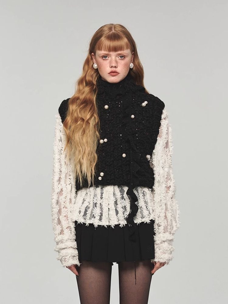 Turtleneck beaded sleeveless vest【s0000004157】