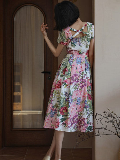 Baby pink and rosy floral pattern vintage dress