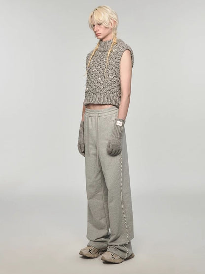 Turtleneck beaded sleeveless vest【s0000004157】