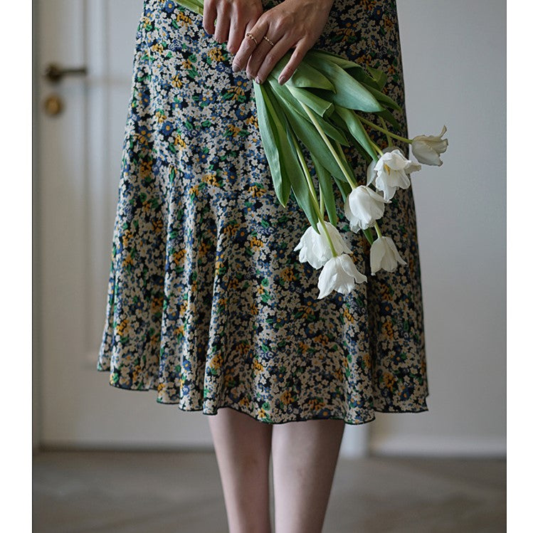 Vintage skirt dripping with flower drops