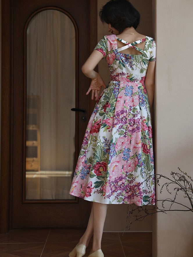 Baby pink and rosy floral pattern vintage dress