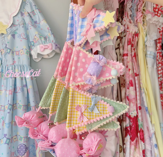 Cheese Cat - Sweet Lolita Plaid Candy Bow Flags Brooch