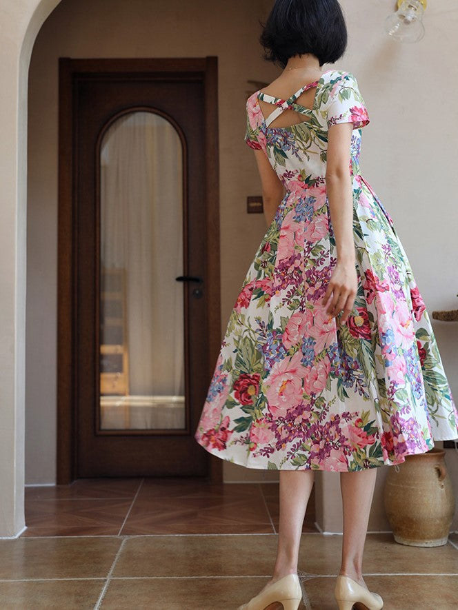 Baby pink and rosy floral pattern vintage dress