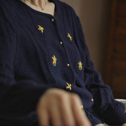 Dark blue floral embroidery knit cardigan