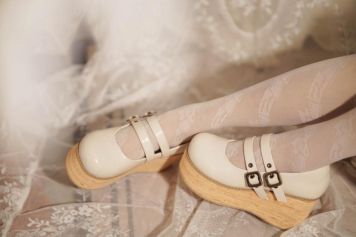 MODO - Retro Lolita Round Toe Wood Bottom Shoes