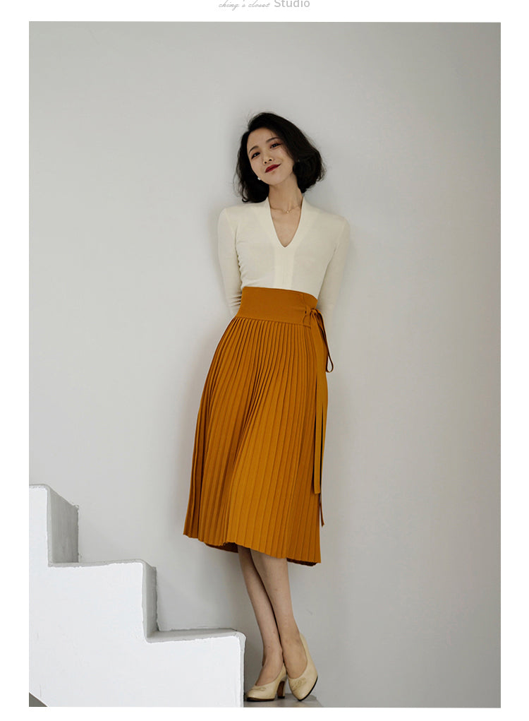 lady's slim wool knit