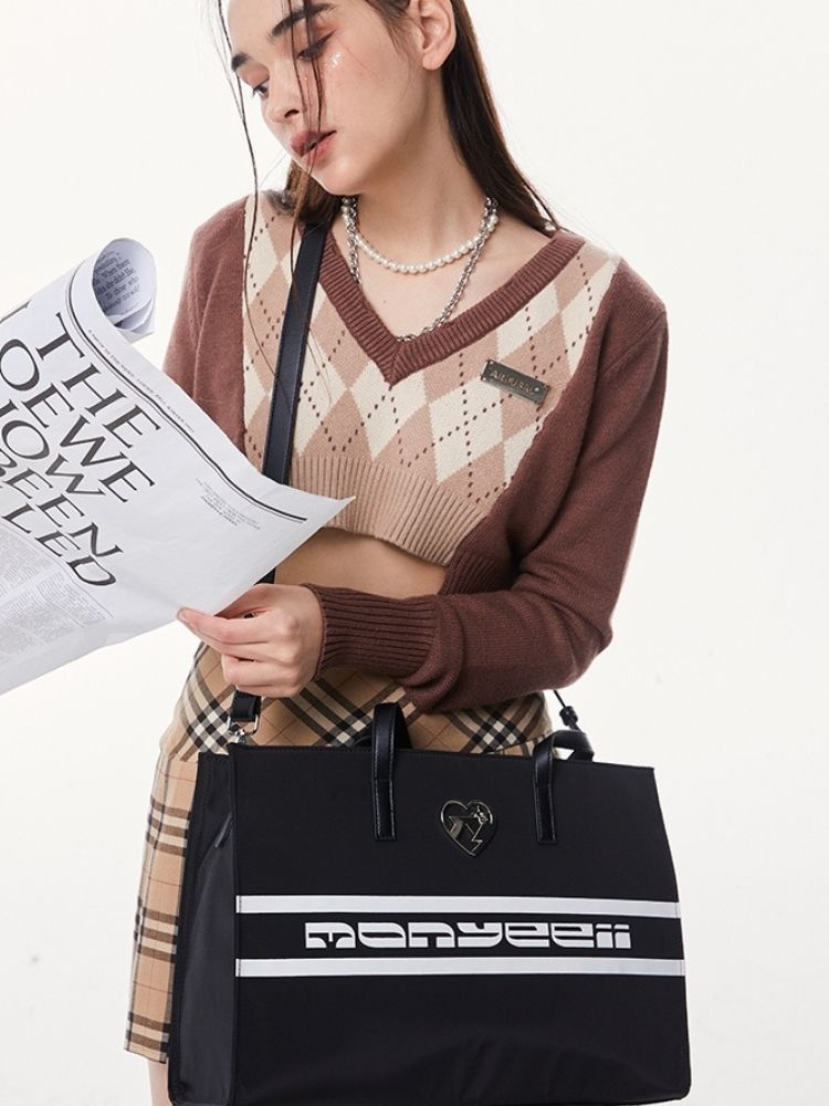 Large Nylon Shoulder Bag【s0000001866】