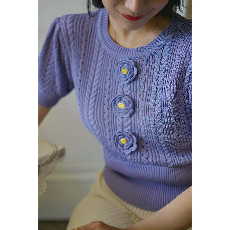 Chrysanthemum flower knit blouse