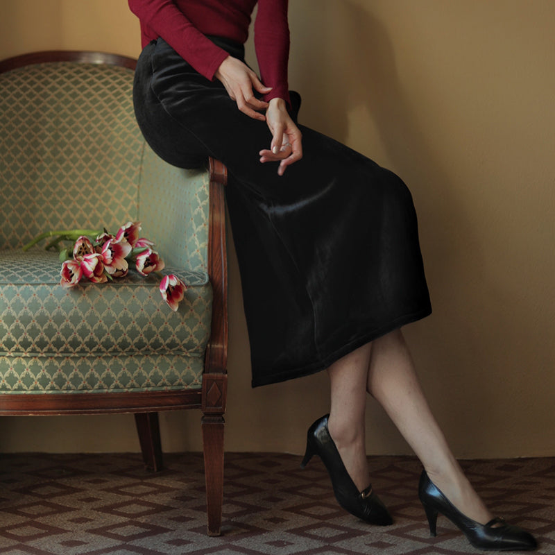 Dame Velvet Pencil Skirt